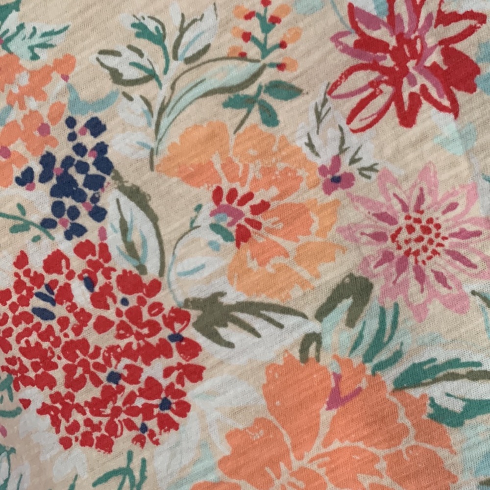 Loft Tee - Picture 4 of 5